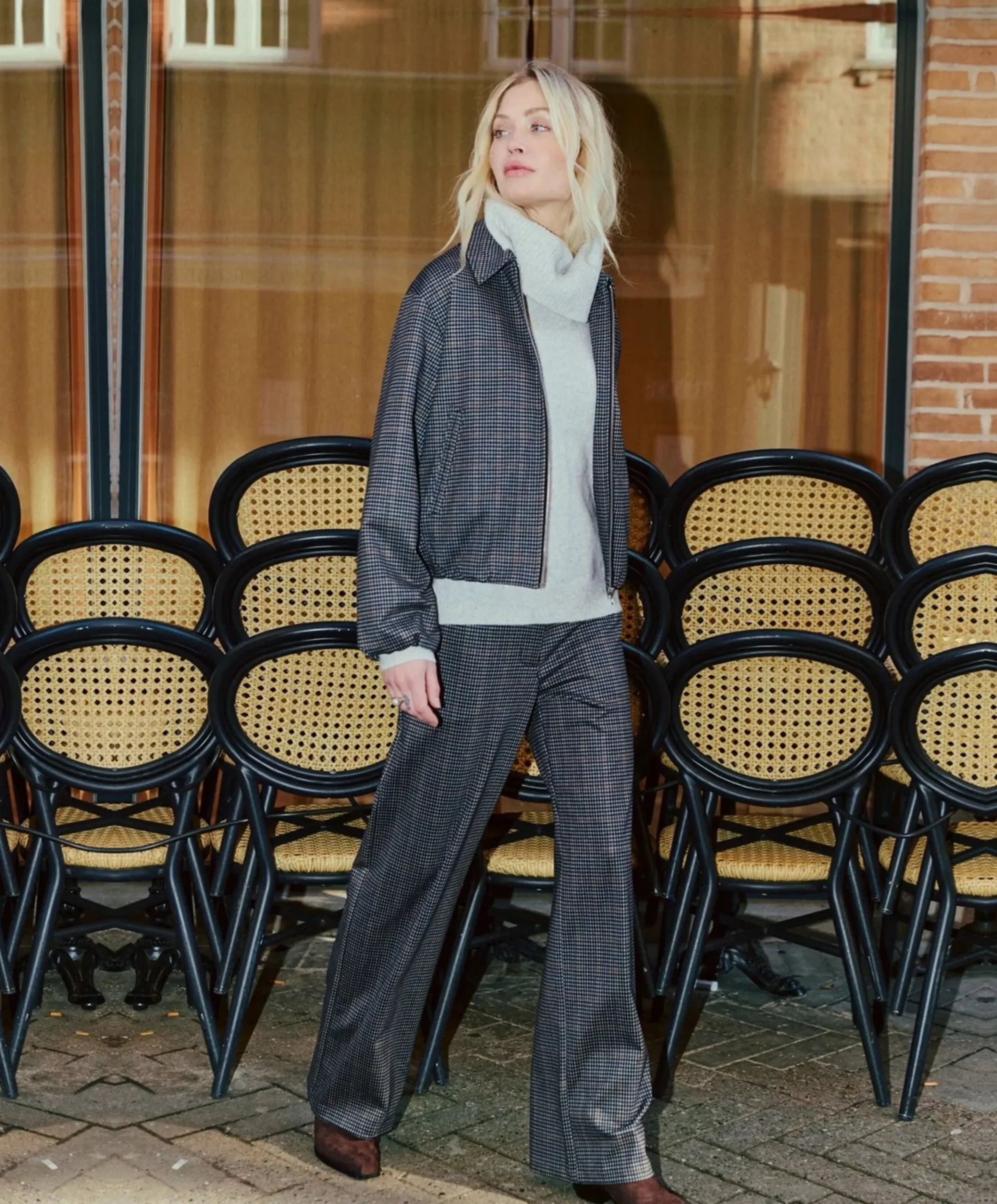 FQNADUVA dames broek zwart