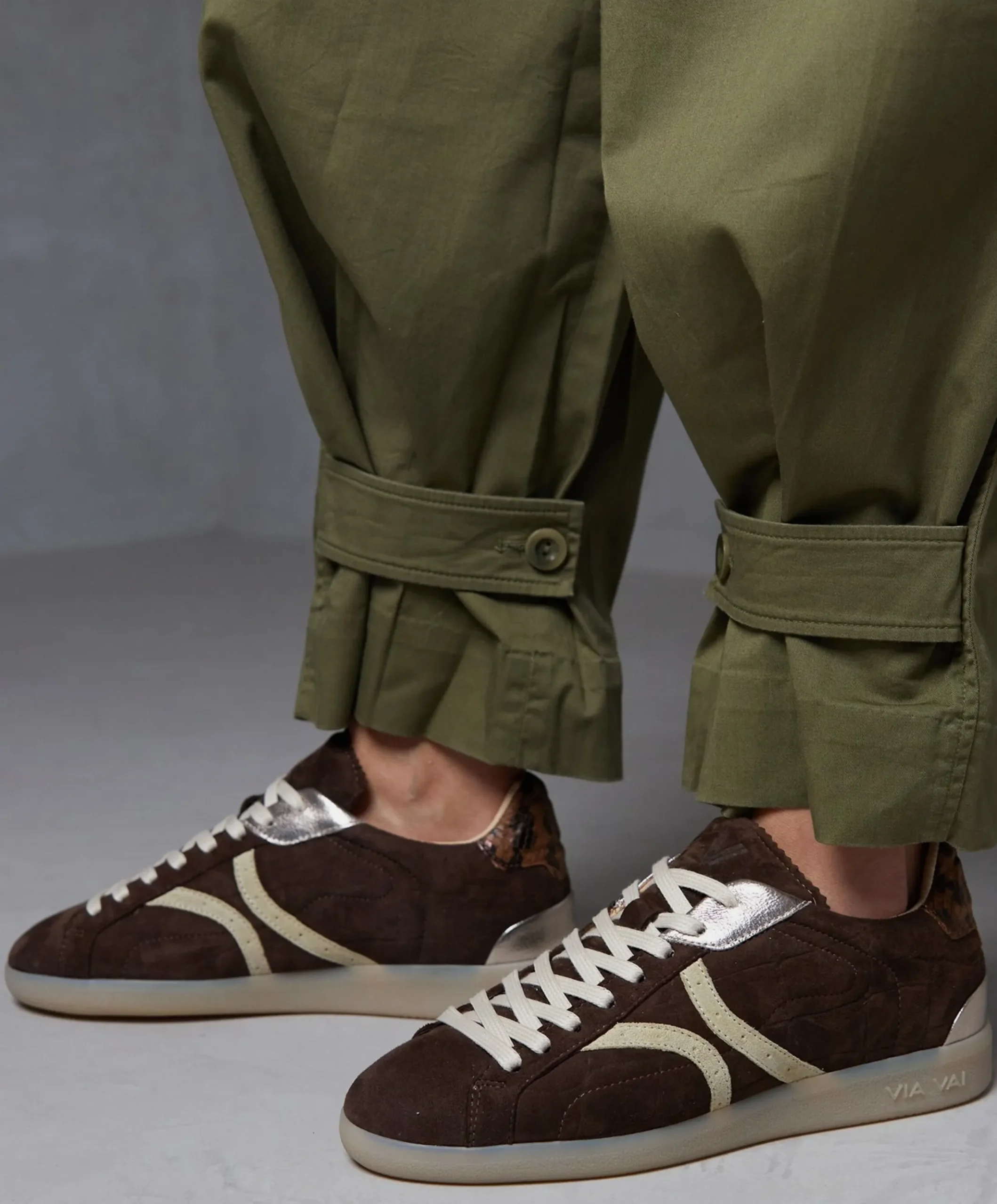 Nilla Khloe dames sneakers bruin