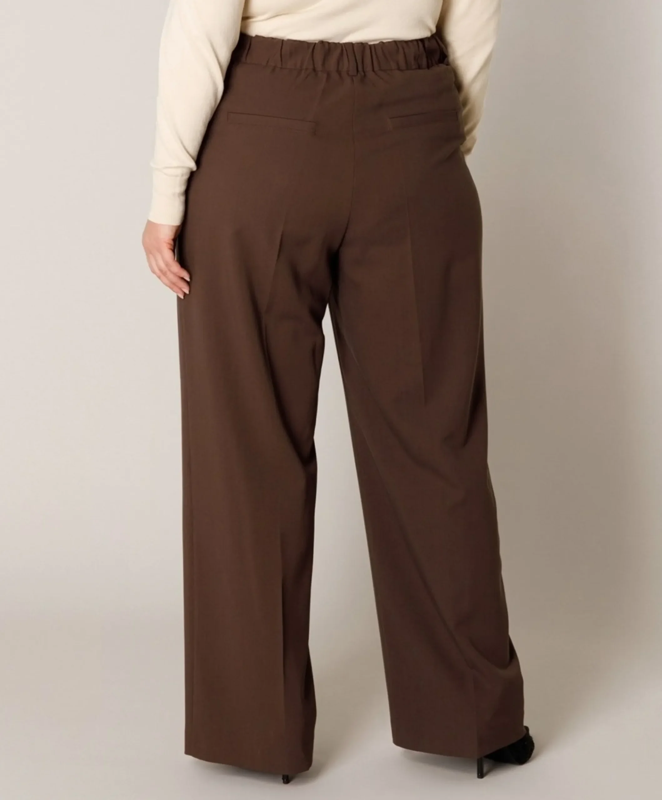 Yunia dames broek bruin